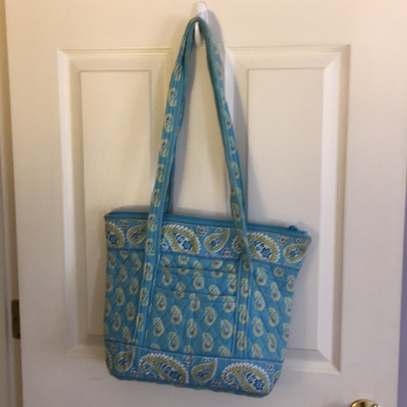 Vera Bradley Handbags - Vera Bradley tote